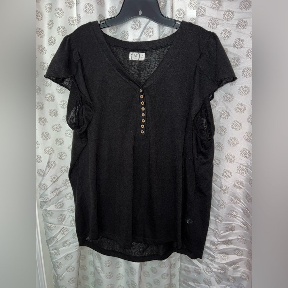 Maurices Black Short Sleeve Top with Button Accents